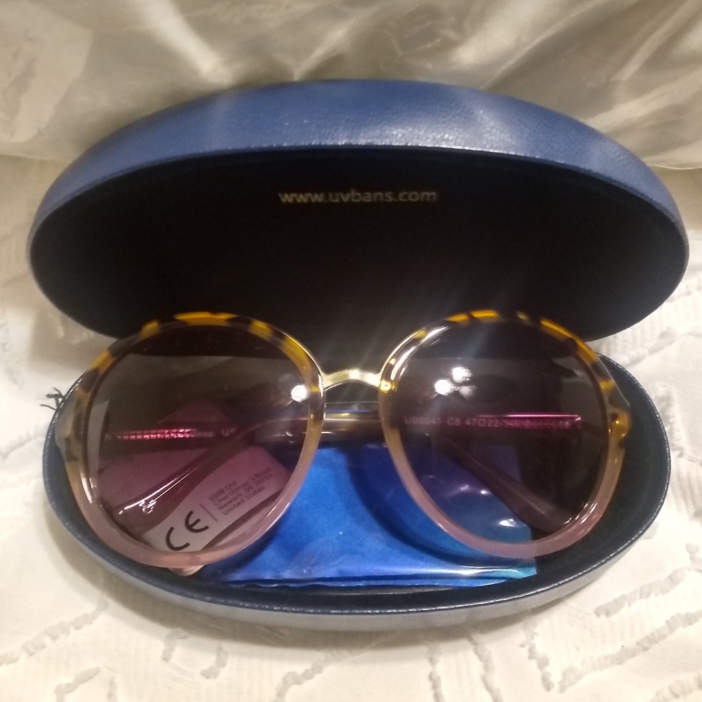 UV Bans ( NEW) sunglasses